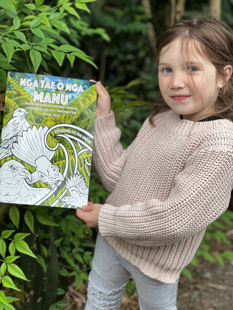 Ngā Tae O Ngā  Manu (Colours of the birds) | Children's Colouring Book